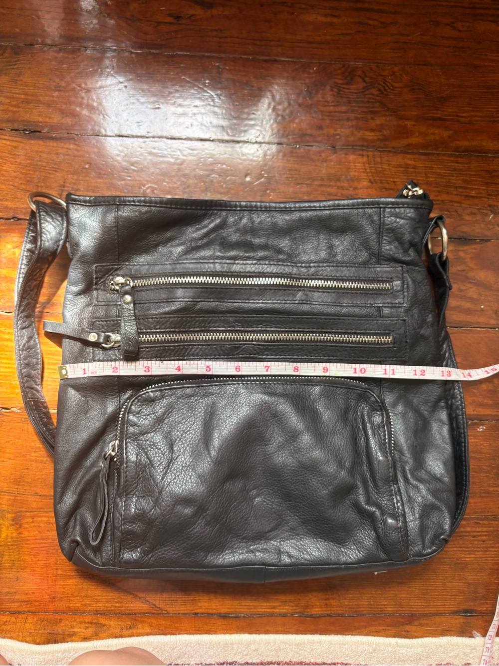 Black 100% Leather Messenger Bag with Multiple Zip Pockets - Picture 6 of 6